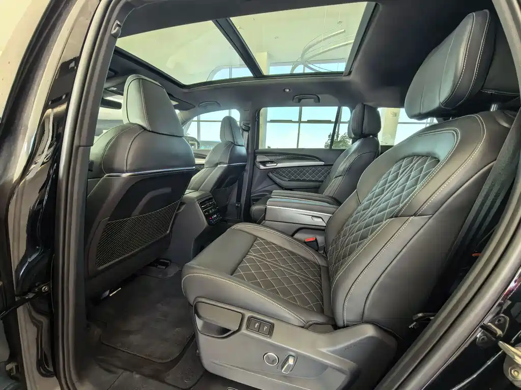 Audi Q6 — миниатюра 11