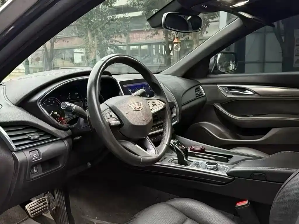 Cadillac CT5 — миниатюра 4