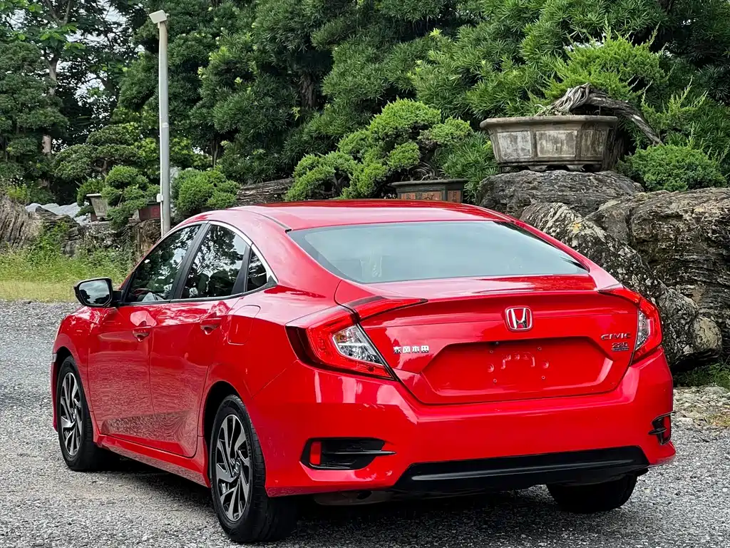 Honda Civic — миниатюра 6