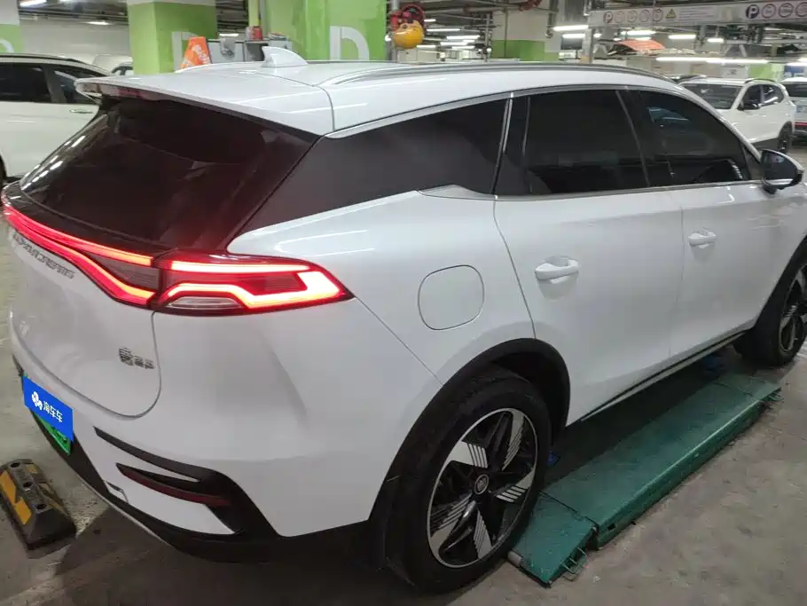 BYD Tang New Energy — миниатюра 3
