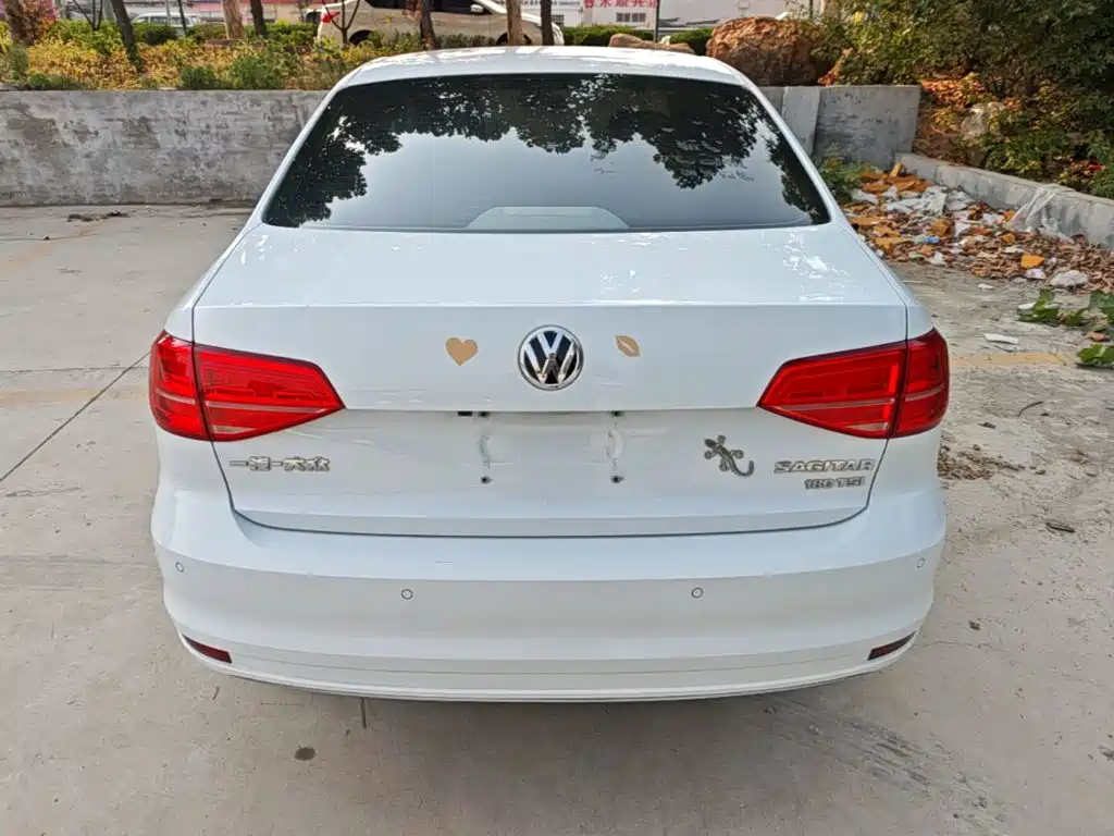 Volkswagen Sagitar — миниатюра 6