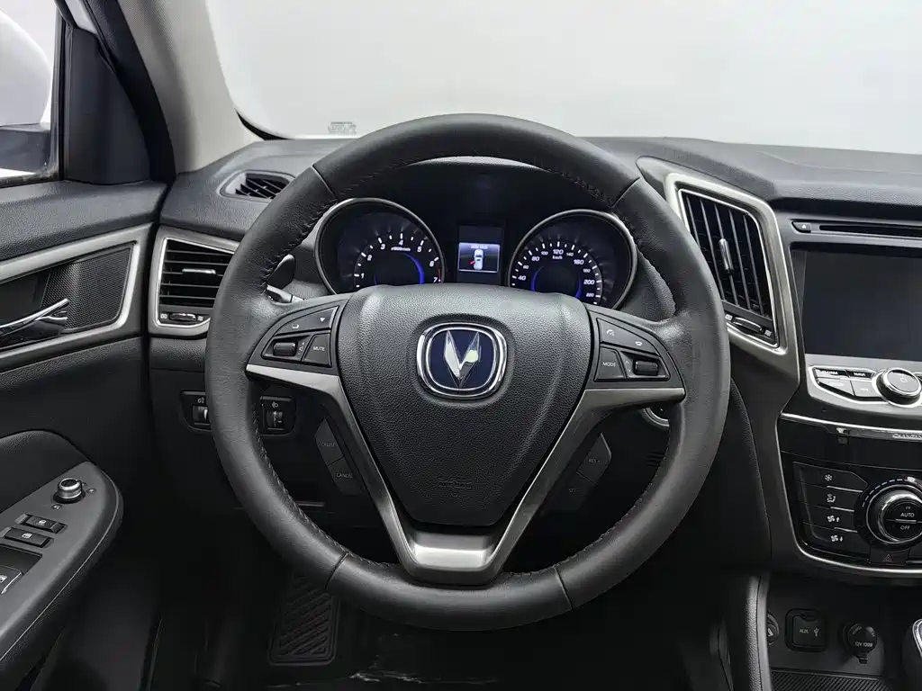 Changan CS75 — миниатюра 11