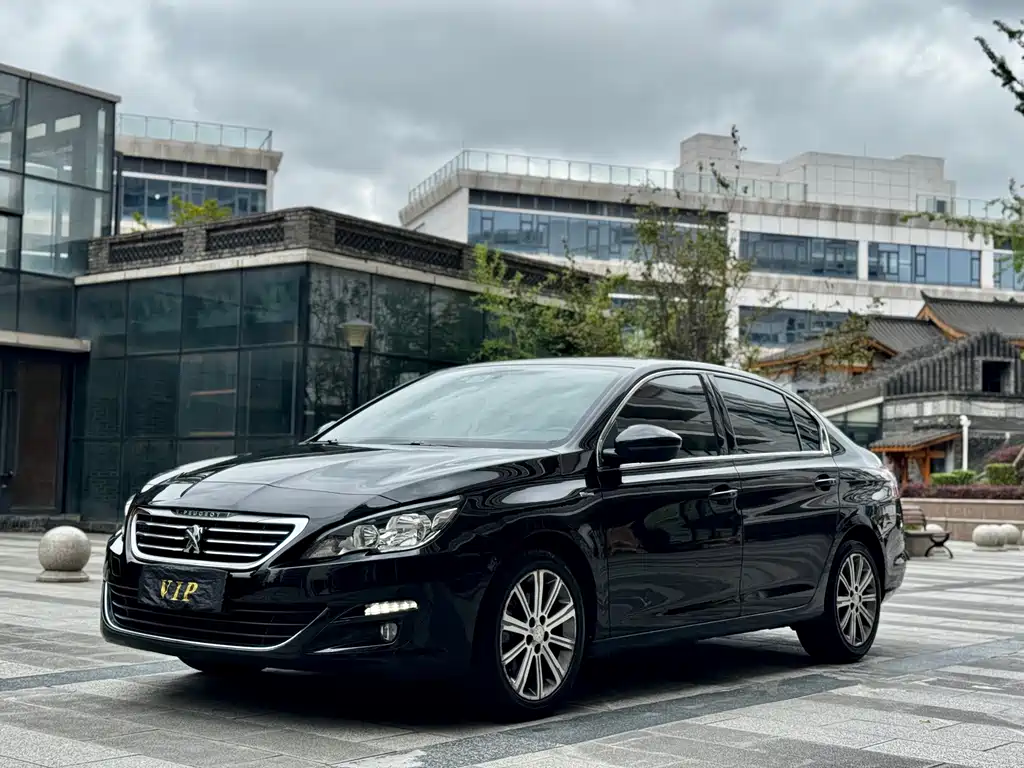 Peugeot 408