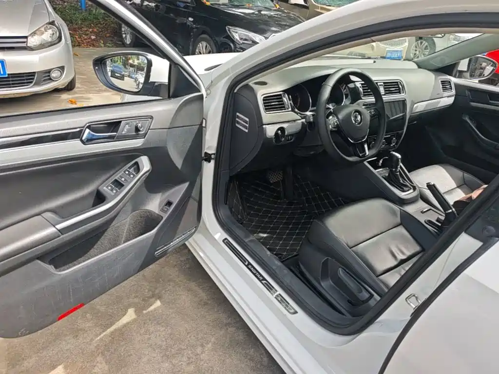Volkswagen Sagitar — миниатюра 16