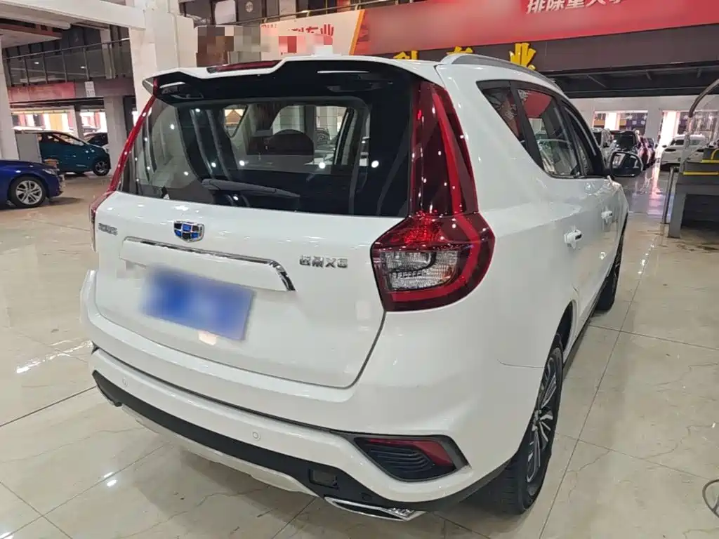 Geely Vision X6 — миниатюра 7