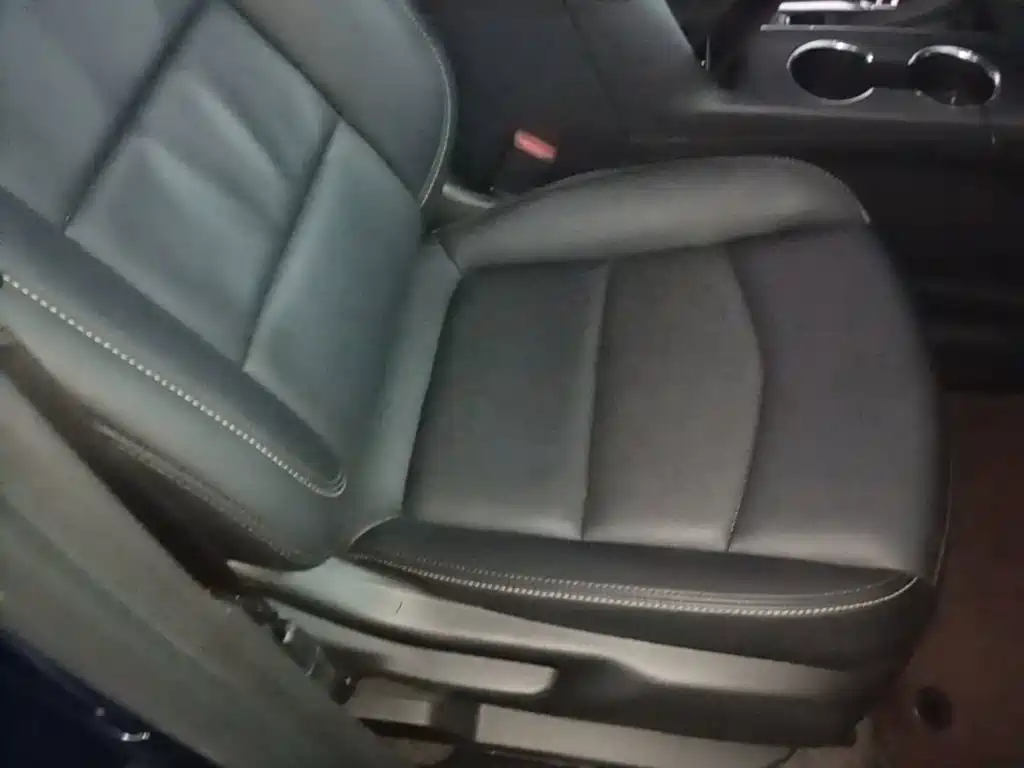 Chevrolet Equinox — миниатюра 25