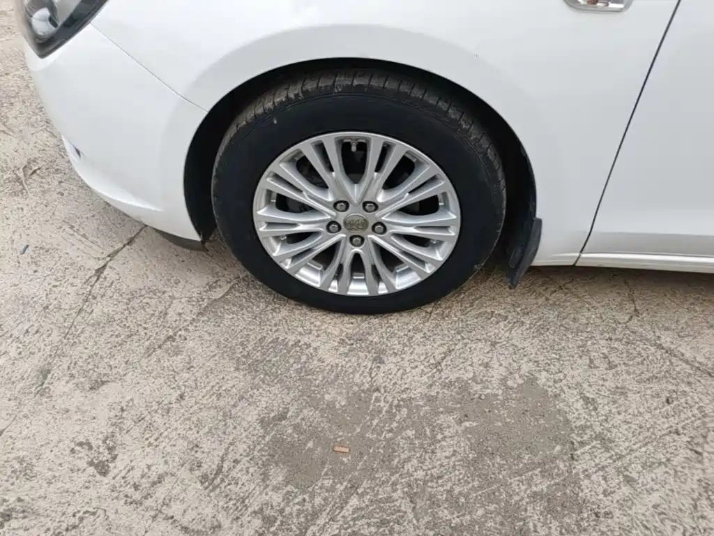 Buick Excelle — миниатюра 23