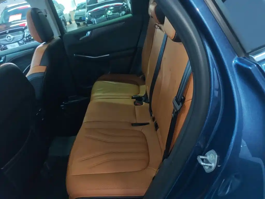 Ford Escape — миниатюра 17