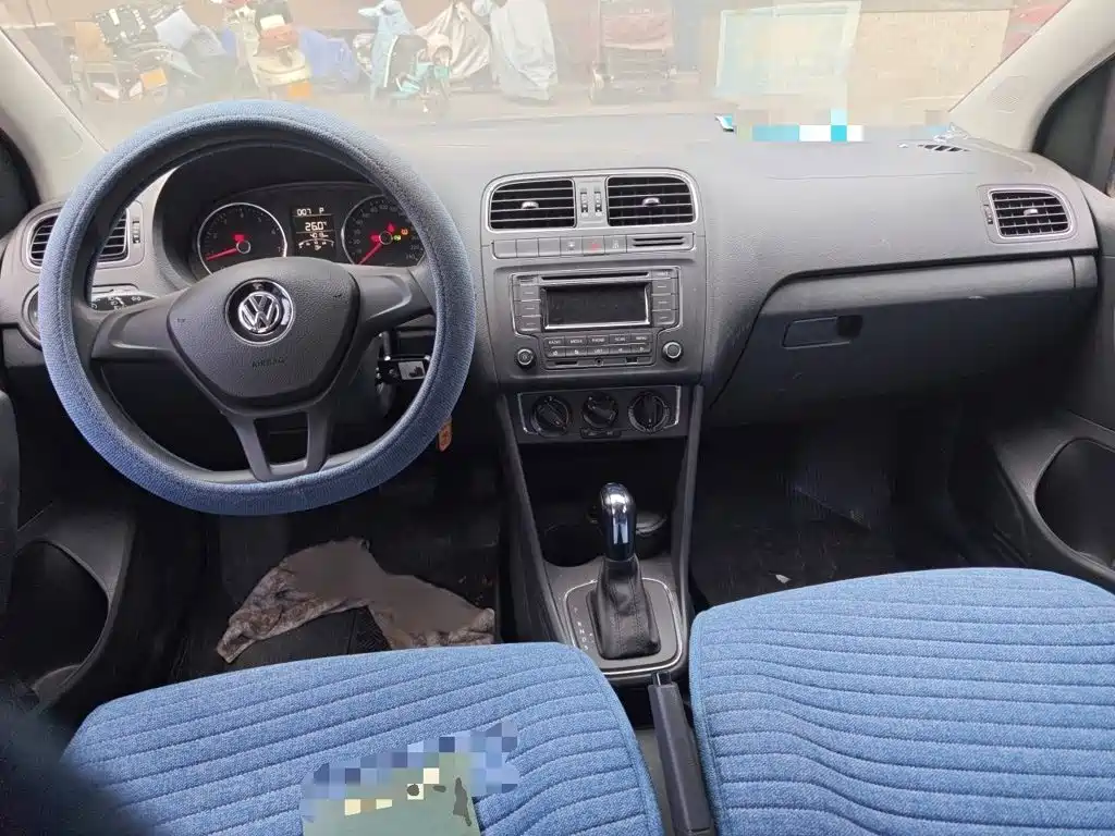 Volkswagen Polo — миниатюра 13