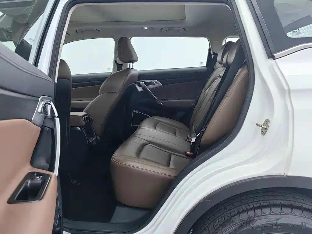 Geely Boyue — миниатюра 15