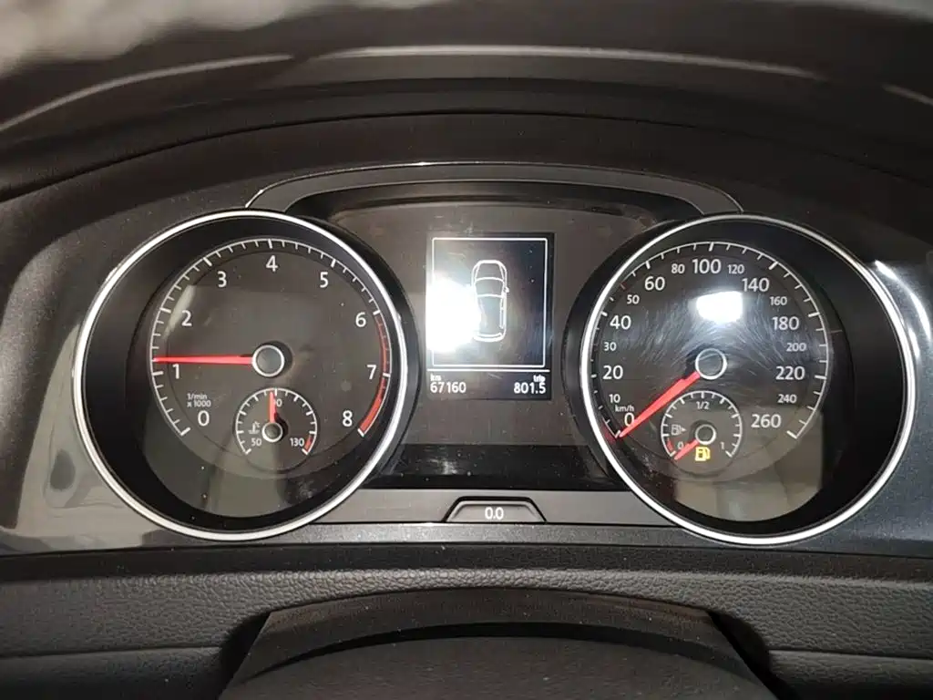 Volkswagen Golf — миниатюра 12