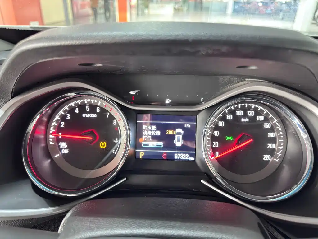 Chevrolet Volando — миниатюра 19