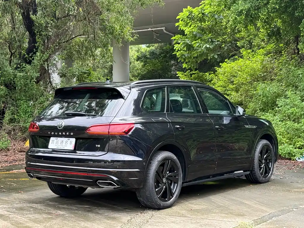 Volkswagen Touareg — миниатюра 12