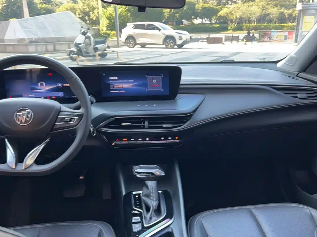 Buick Verano — миниатюра 17