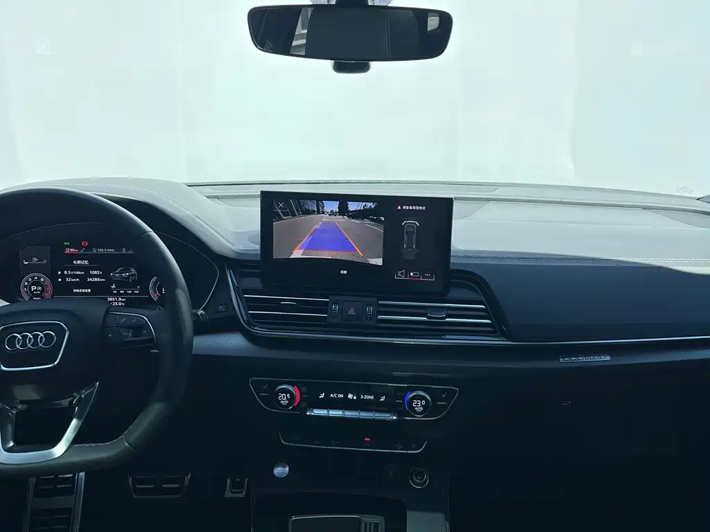 Audi Q5L — миниатюра 9