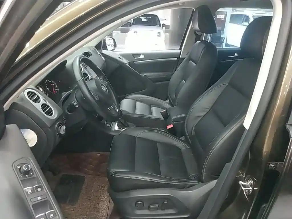 Volkswagen Tiguan — миниатюра 15