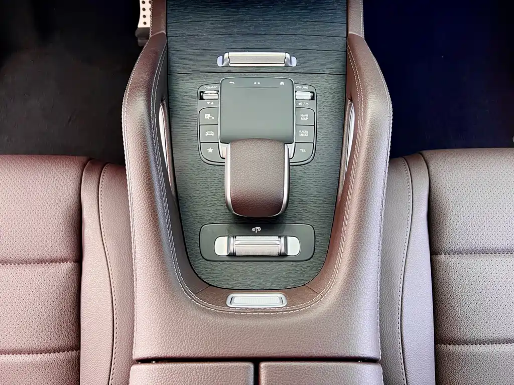 Mercedes-Benz GLS — миниатюра 20