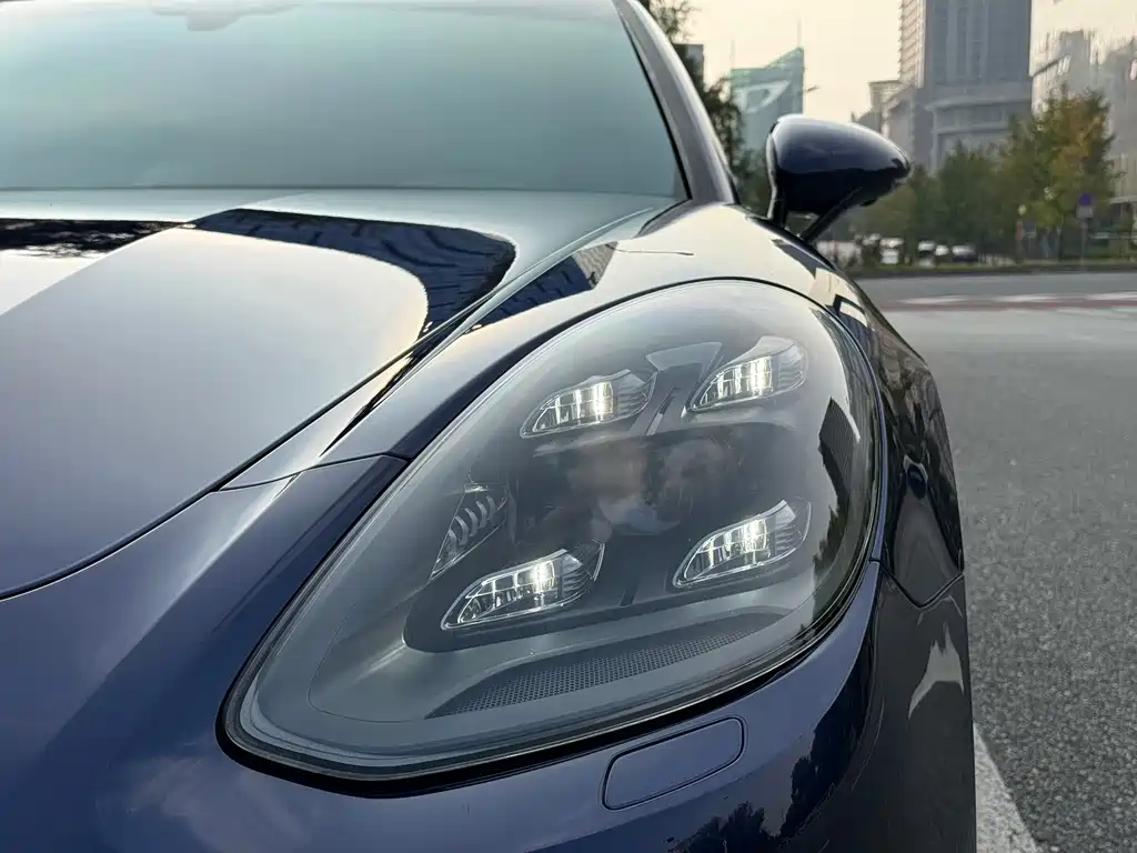 Porsche Panamera Hybrid — миниатюра 11