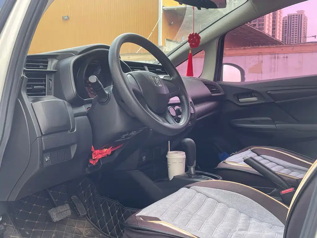 Honda Fit — миниатюра 13