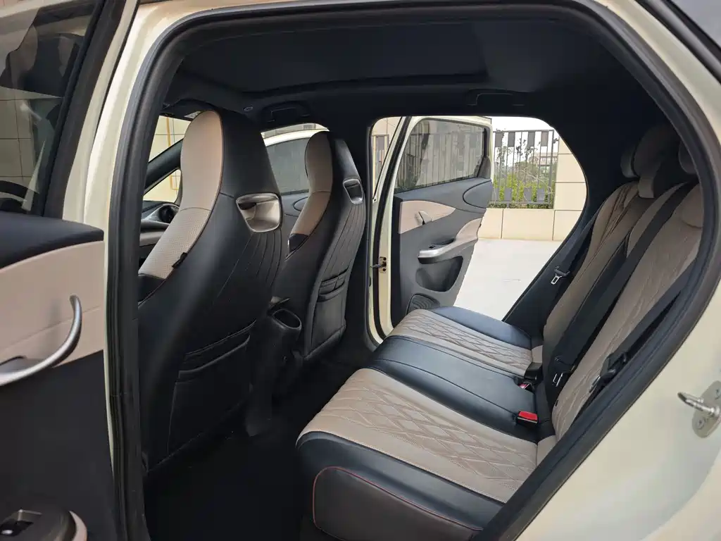 BYD Dolphin — миниатюра 8