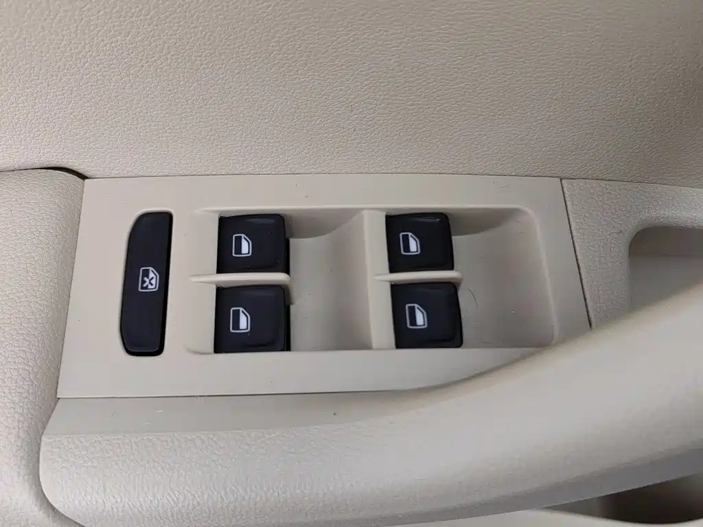 Skoda Octavia — миниатюра 9