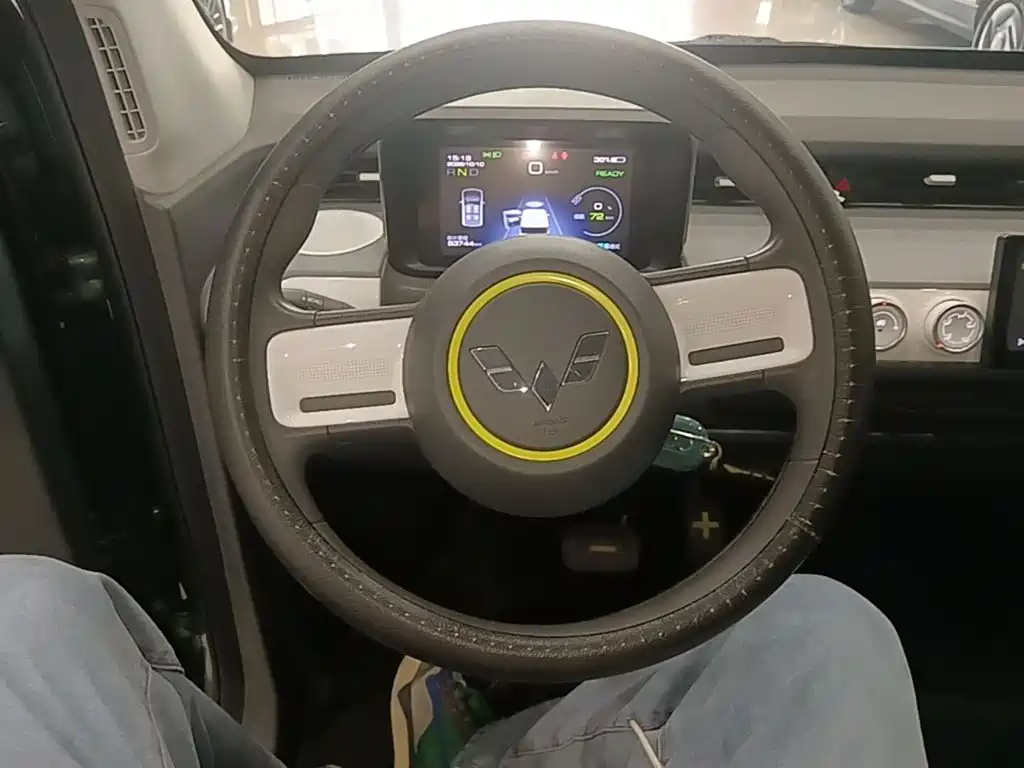 Wuling MINIEV — миниатюра 11