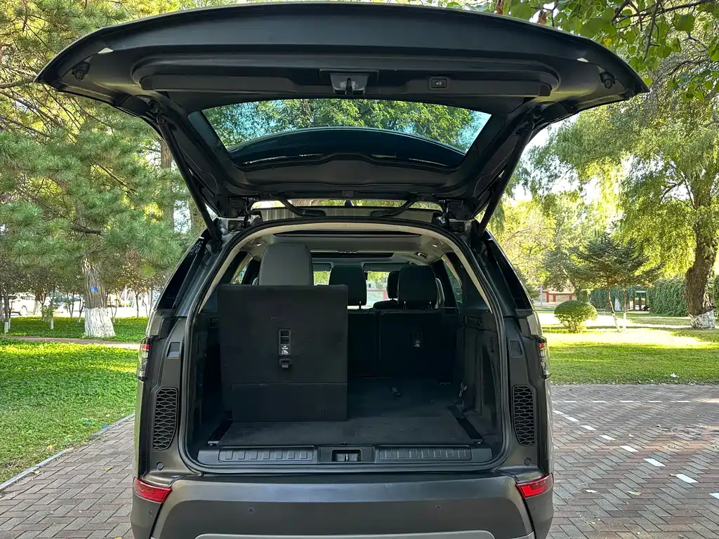 Land Rover Discovery — миниатюра 9