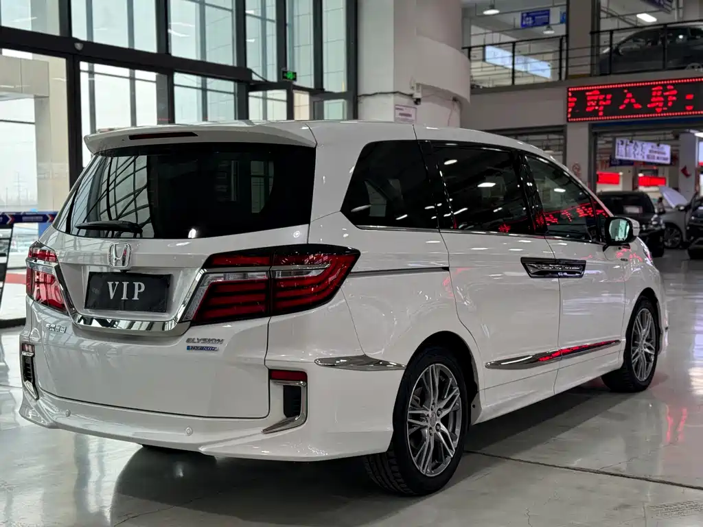 Honda Elysion 2019 2.0L Luxury