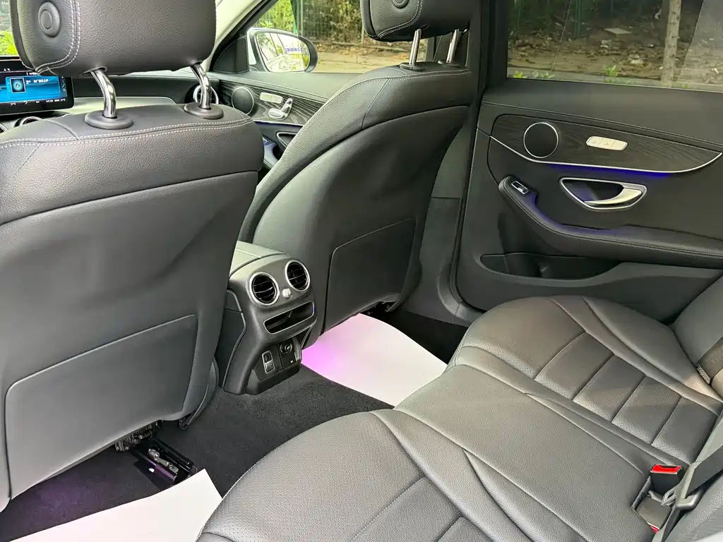 Mercedes-Benz C-Class — миниатюра 21