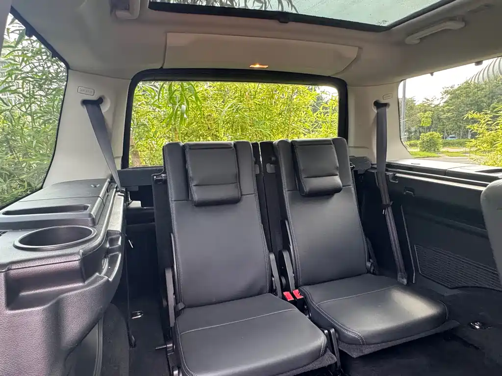 Land Rover Discovery — миниатюра 15