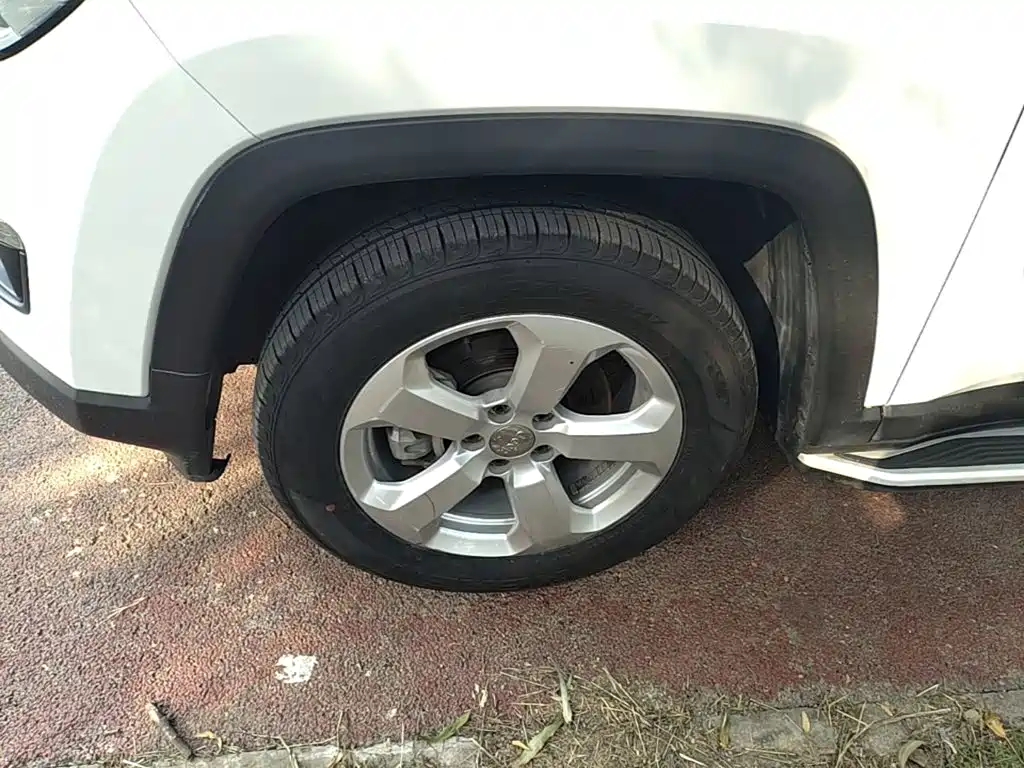 Jeep Compass — миниатюра 23
