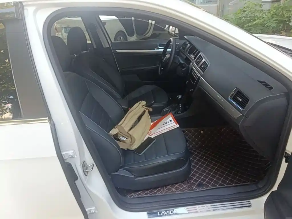 Volkswagen Lavida — миниатюра 25