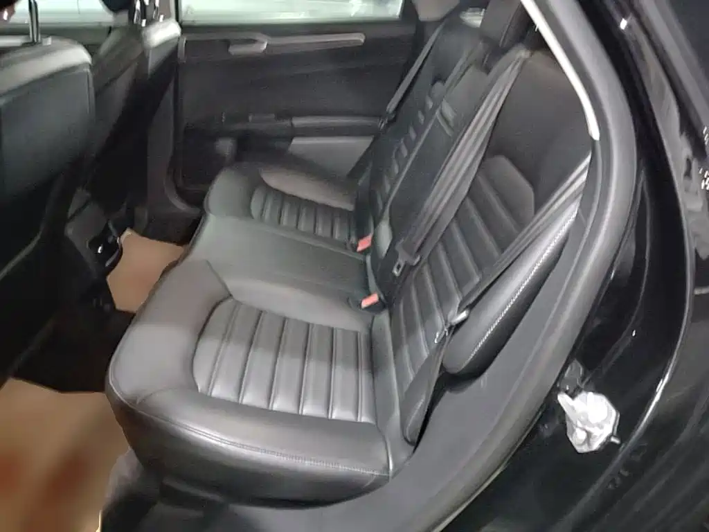Ford Mondeo — миниатюра 17