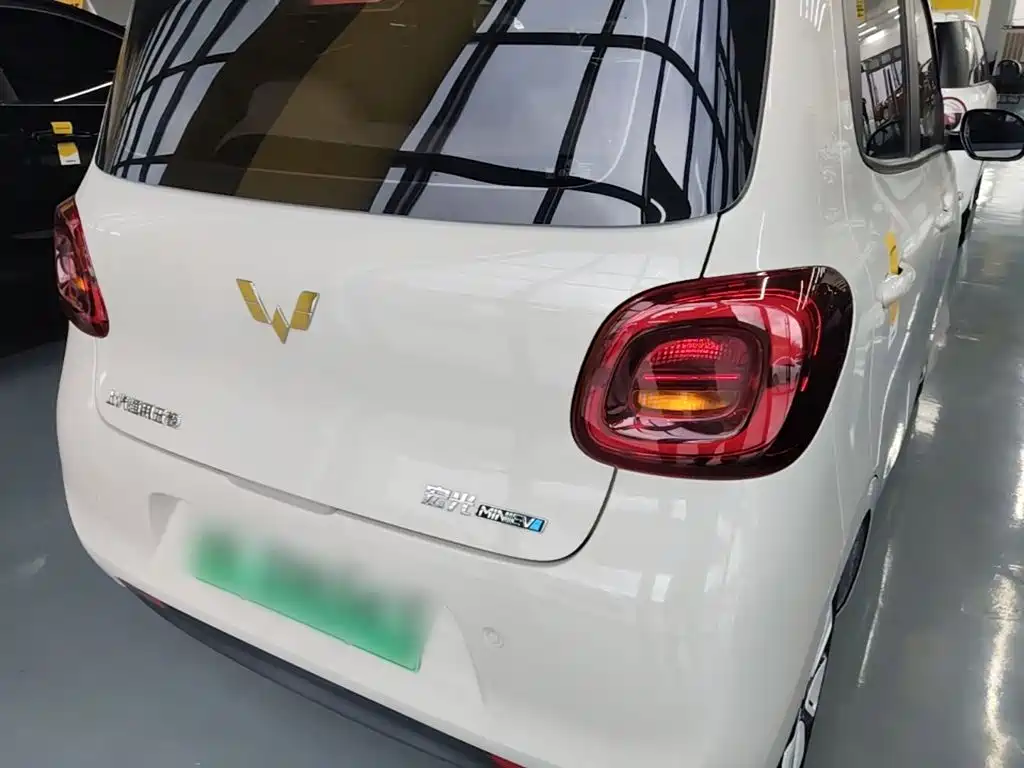 Wuling MINIEV — миниатюра 7