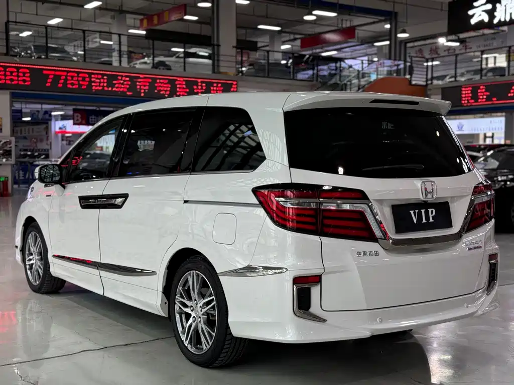 Honda Elysion 2019 2.0L Luxury