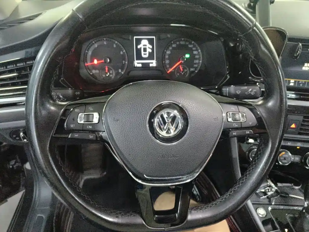 Volkswagen Bora — миниатюра 3