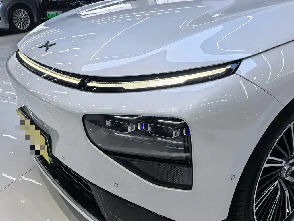 XPeng G9 — миниатюра 4