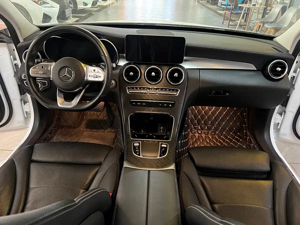 Mercedes-Benz C-Class — миниатюра 4
