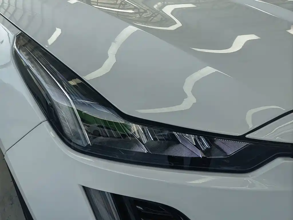 Cadillac CT5 — миниатюра 11