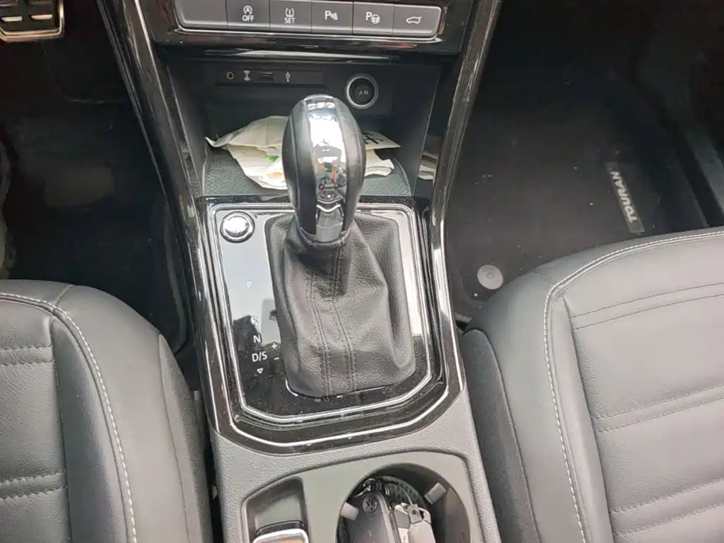 Volkswagen Touran — миниатюра 7