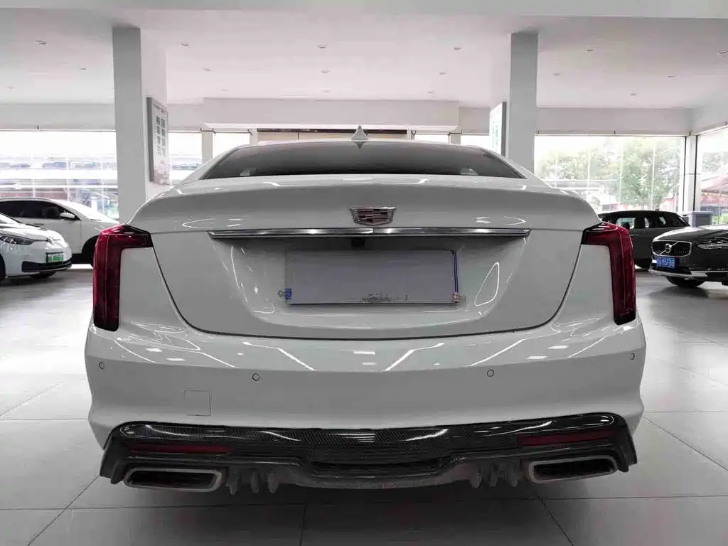 Cadillac CT5 — миниатюра 11