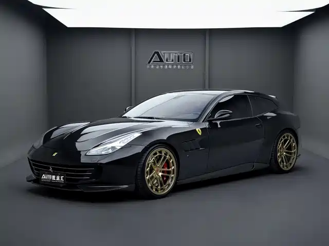 Ferrari GTC4Lusso