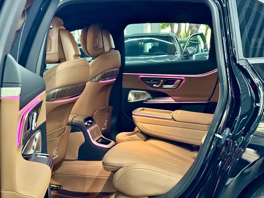 Mercedes-Benz E-Class — миниатюра 6
