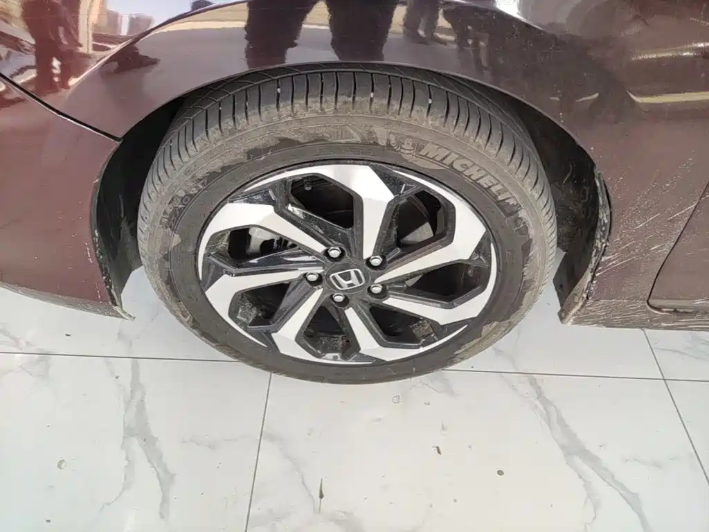 Honda Accord — миниатюра 23