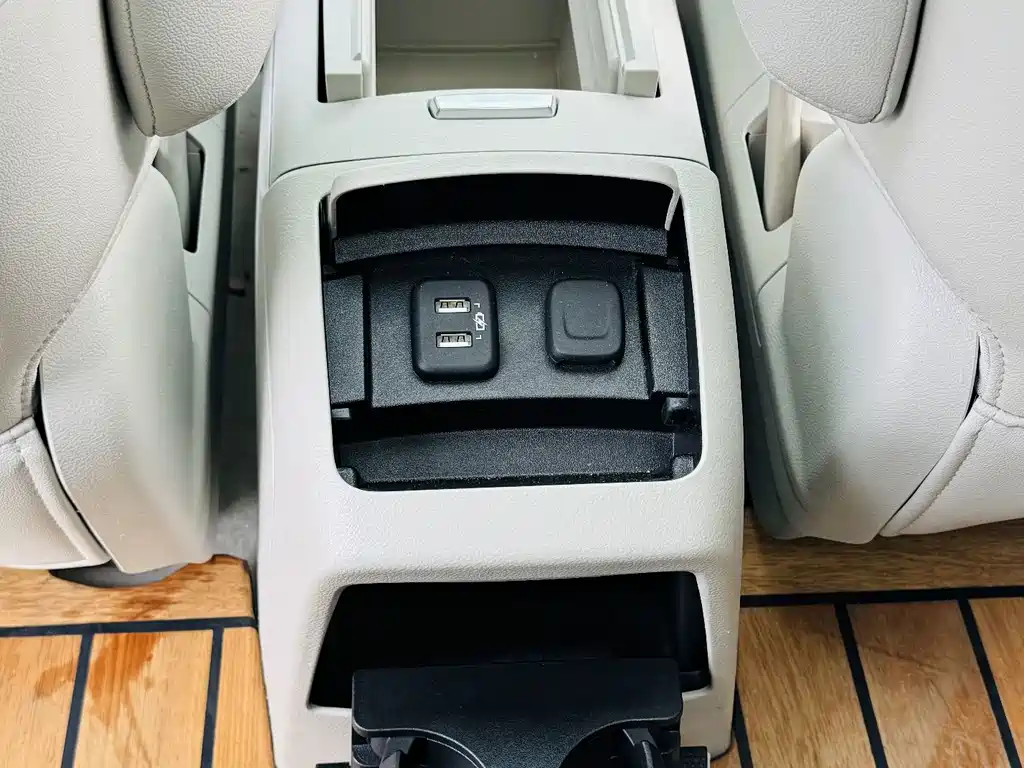 Buick GL8 — миниатюра 11