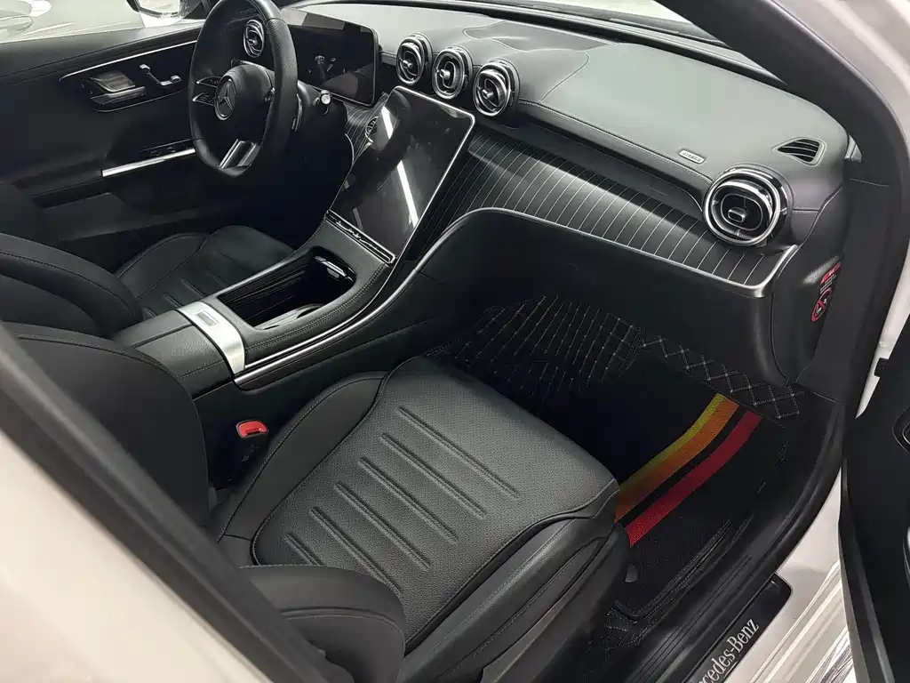 Mercedes-Benz C-Class — миниатюра 15