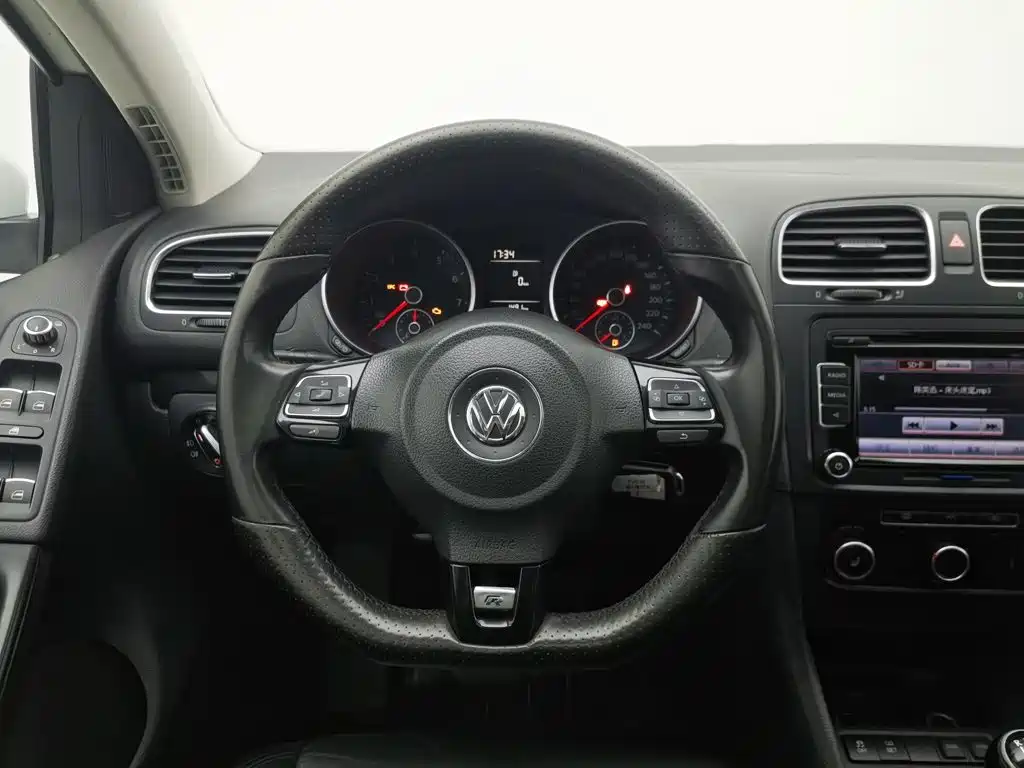 Volkswagen Golf — миниатюра 11