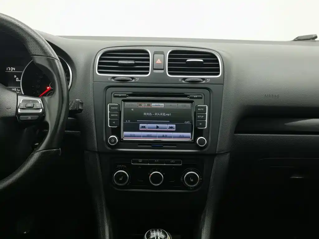 Volkswagen Golf — миниатюра 12