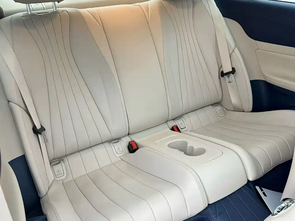 Mercedes-Benz E-Class (Import) — миниатюра 6
