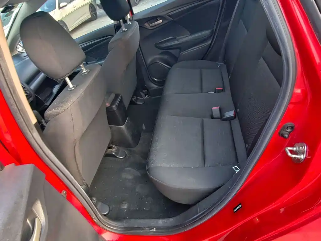 Honda Fit — миниатюра 12